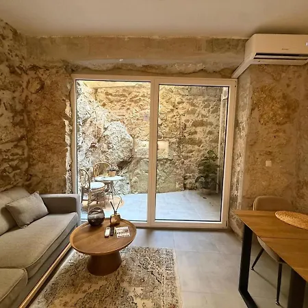 Apartamento Enguia D'ouro House *