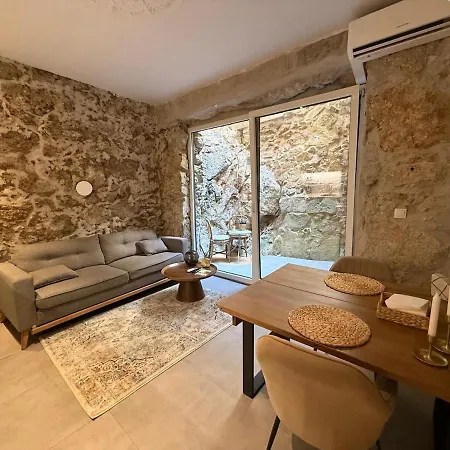 Apartamento Enguia D'ouro House *